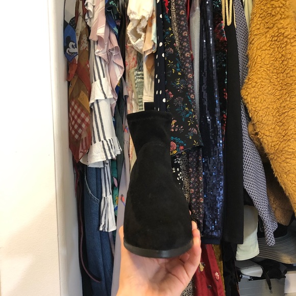 Faux suede black booties - Picture 5 of 10